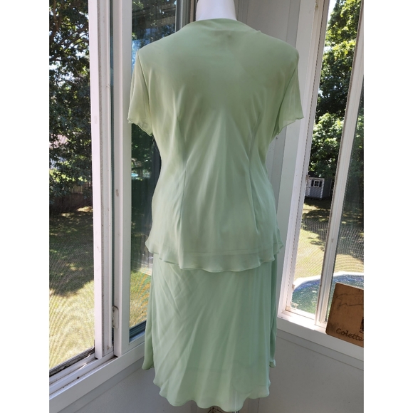 Mint Green 2 Piece Pleated Ruffle Chiffon Jewel Pin Top & Midi Skirt Set - Picture 5 of 16